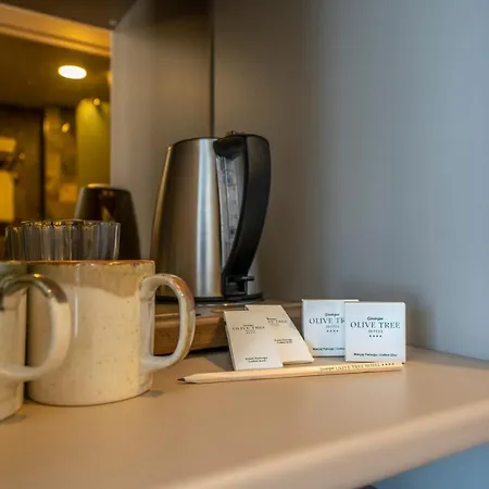 Hotell Olive Tree 4*